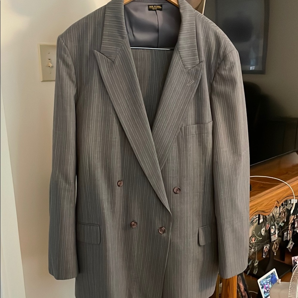 Men’s Pinstripe 2-pc Suit
